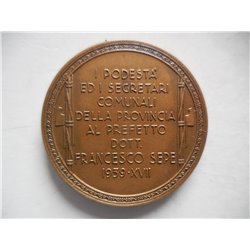 Chieti medaglia in onore del prefetto Francesco Sepe 1939 2