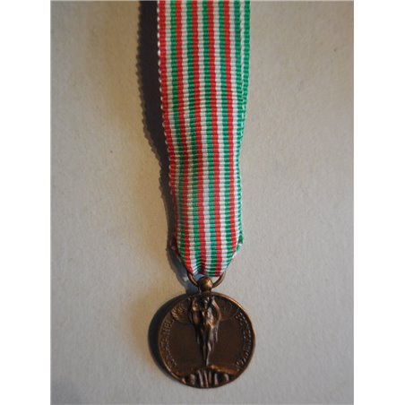 medaglia mignon per la vittoria della Grande Guerra 1915 1918