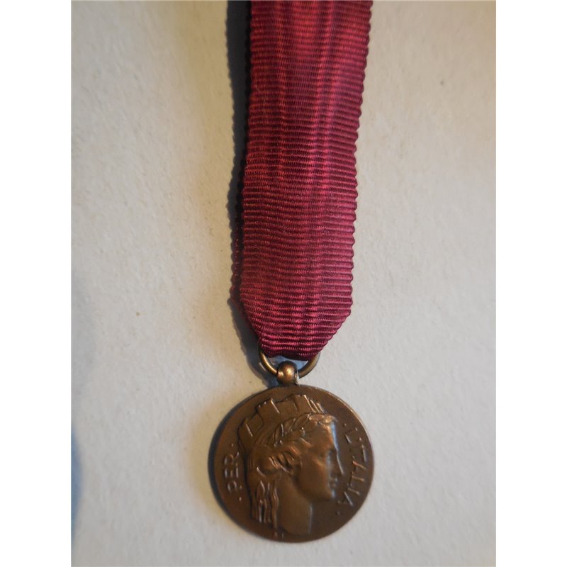 Medaglia mignon ai volontari di querra 1915 1918