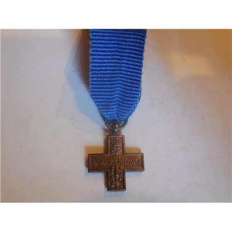 Croce mignon al valore militare