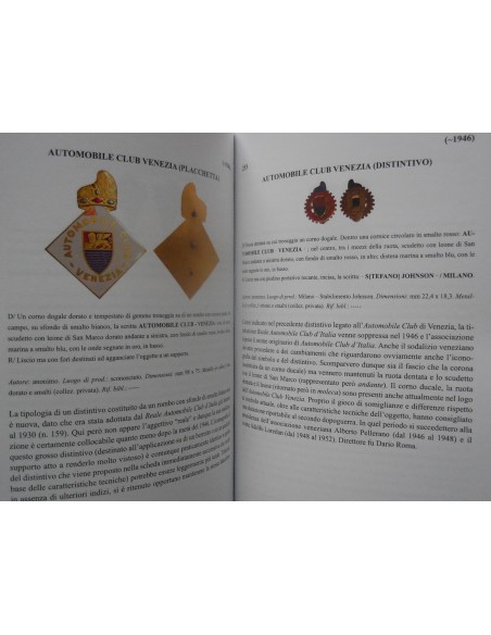 Catalogo sui distintivi e spille di Venezia del 1800 e 1900 autore L. Mezzaroba